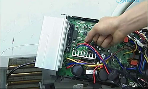 萨尔图美的空调电话是多少